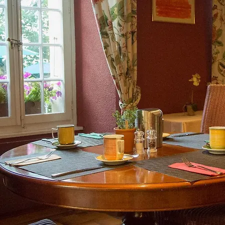 Inn Les Chevreuils Lausanne