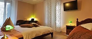 Zajazd Les Chevreuils Lozanna